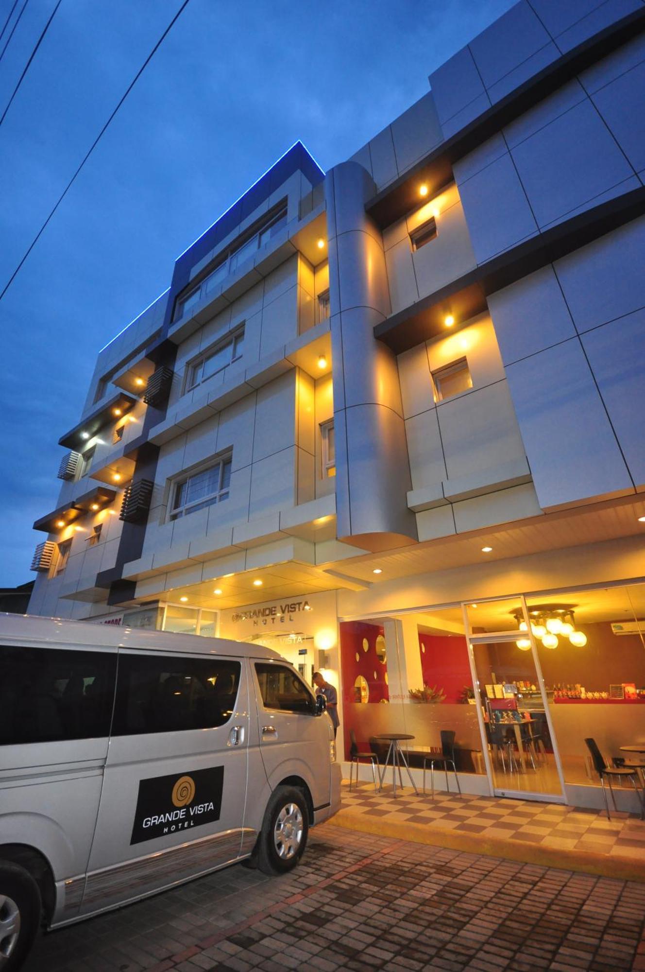 Grande Vista Hotel Puerto Princesa Buitenkant foto