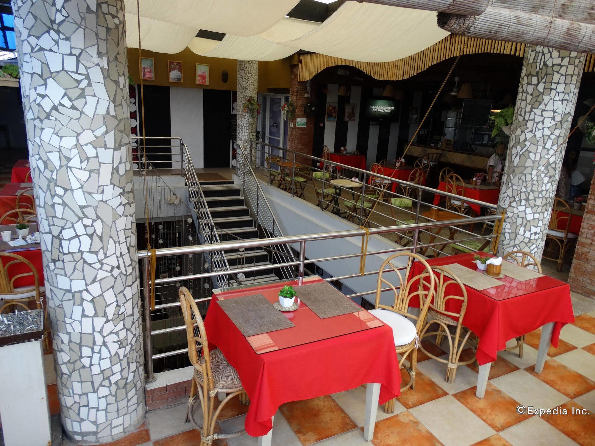 Grande Vista Hotel Puerto Princesa Buitenkant foto